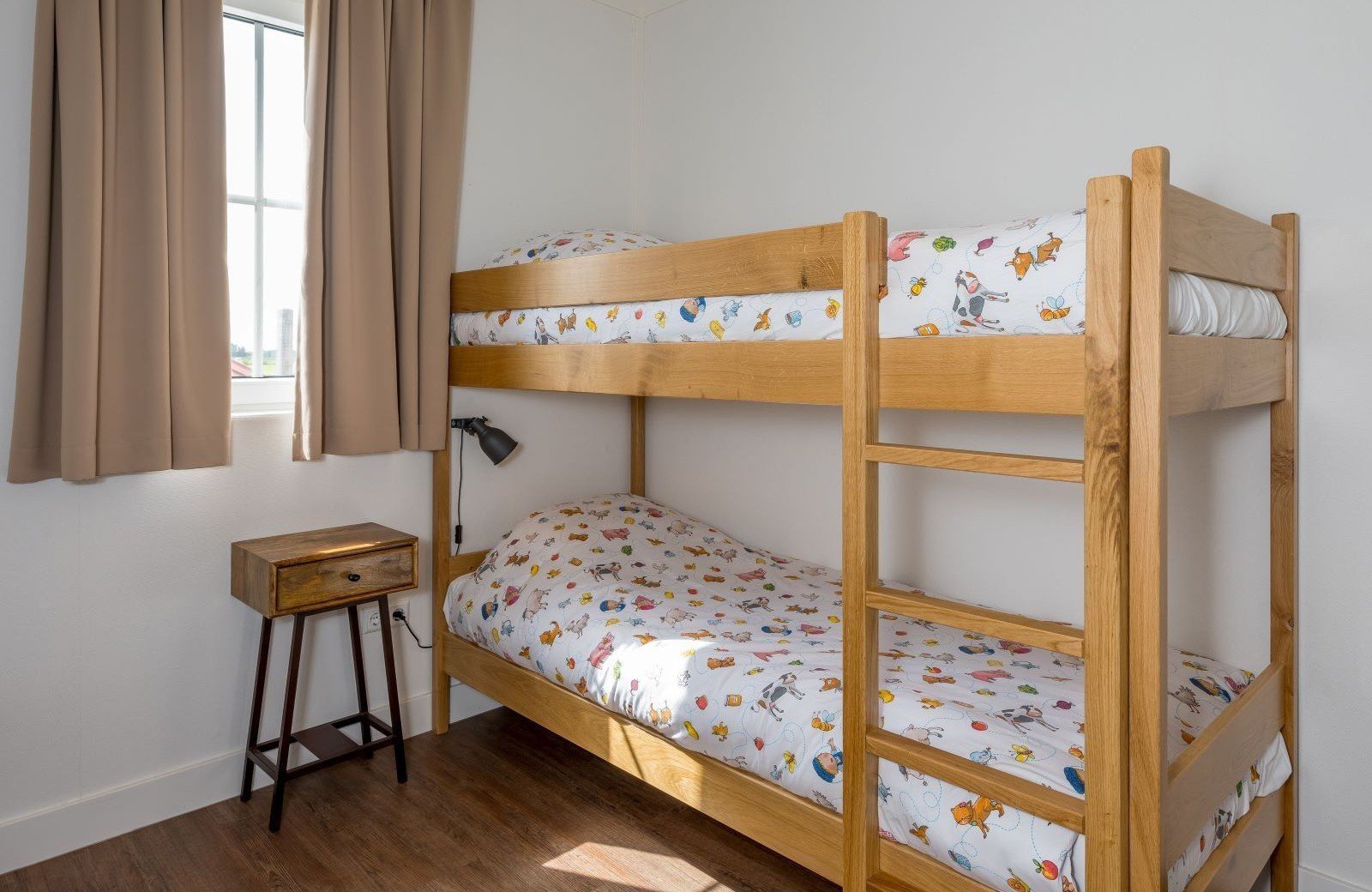 8 personen dorpsstraat mike en molly slaapkamer