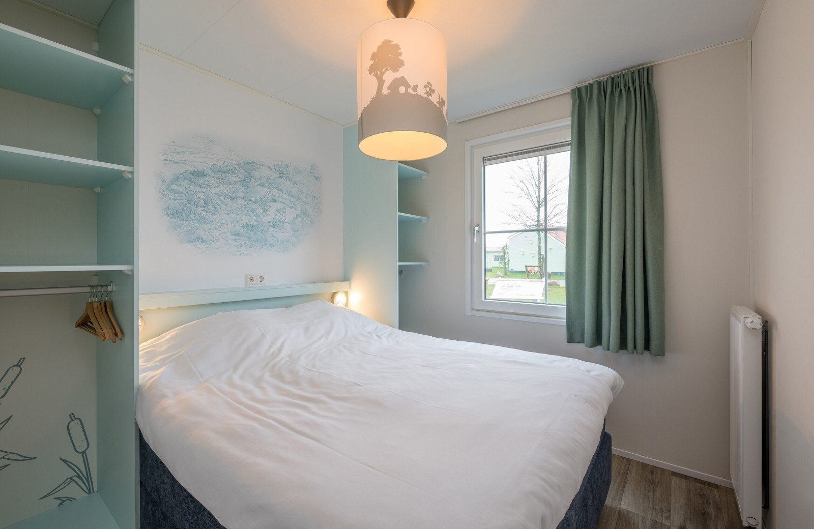 Huisje slaapkamer Woezel en Pip thema bij Familie Resort Molenwaard