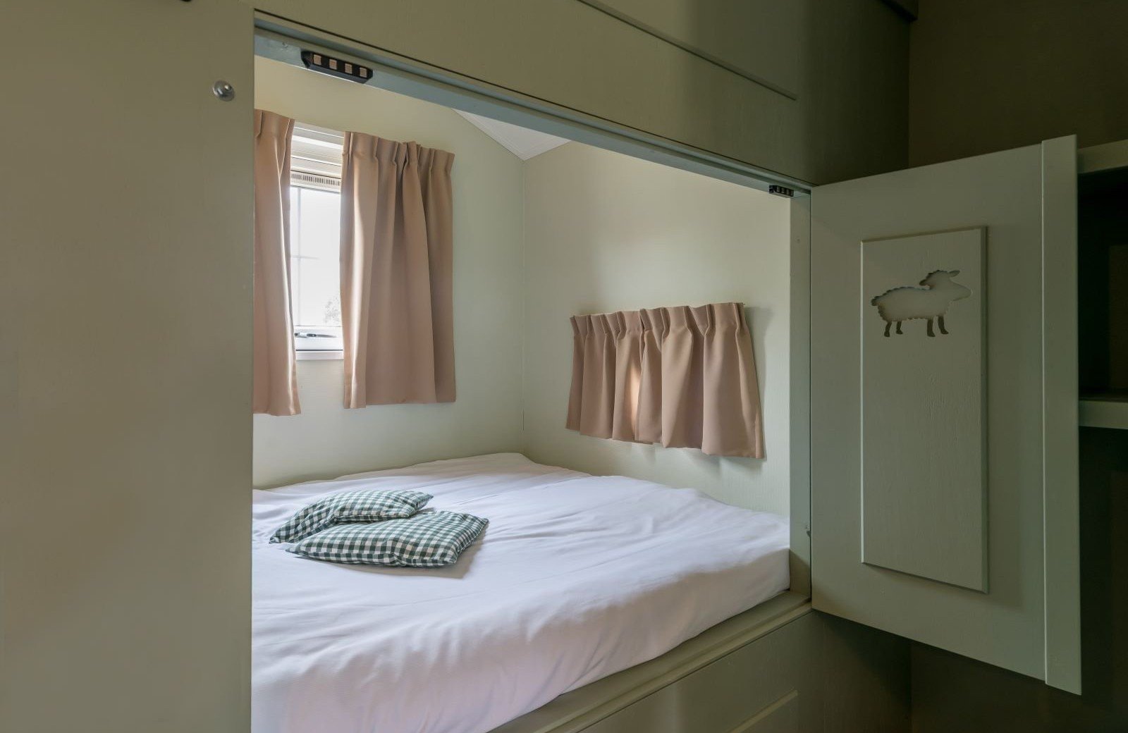 Mike en molly schaapskooitje bedstee