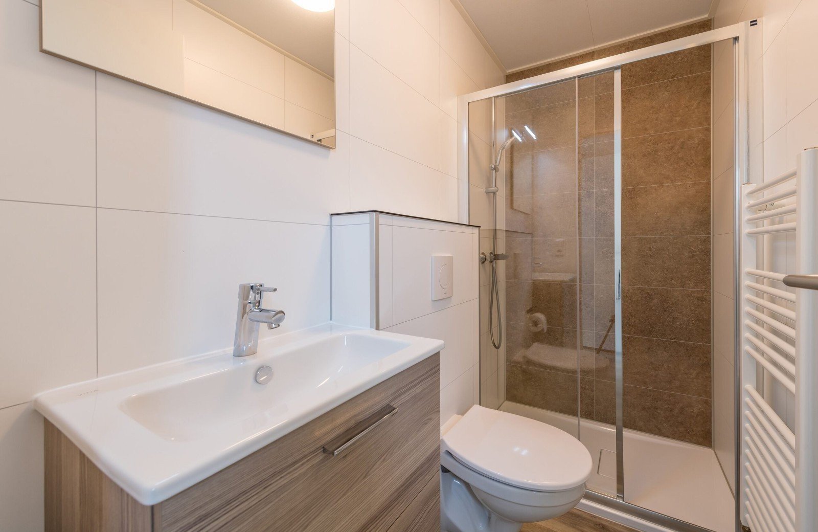 Accommodatie stip de pony badkamer familie resort molenwaard